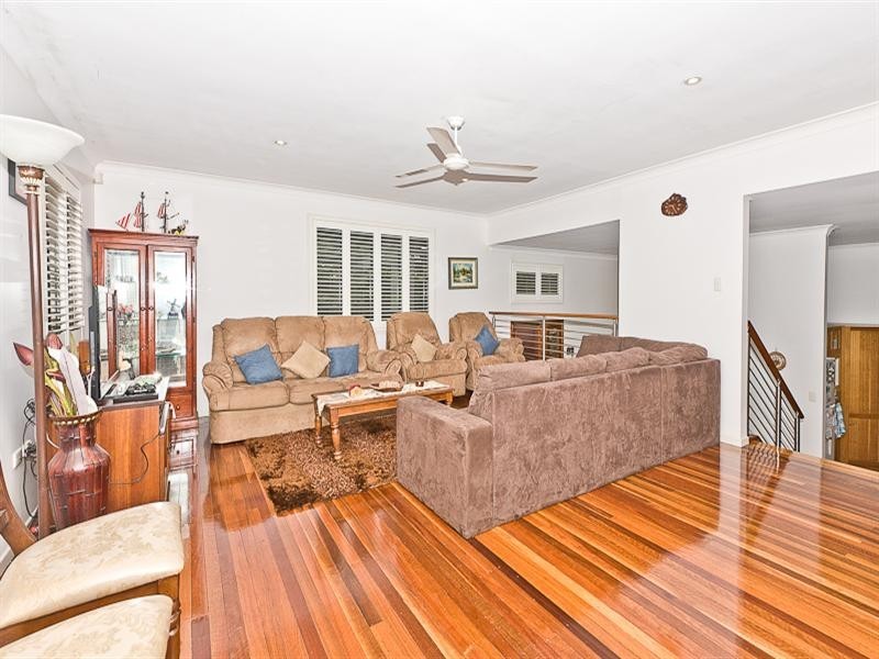 2047 Roghan Road, Bridgeman Downs QLD 4035