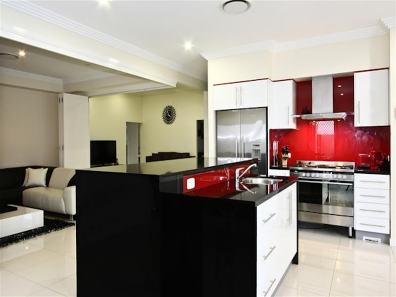 12 Silverbirch Place, Bridgeman Downs QLD 4035