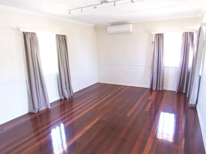 101 Main Avenue, Wavell Heights QLD 4012