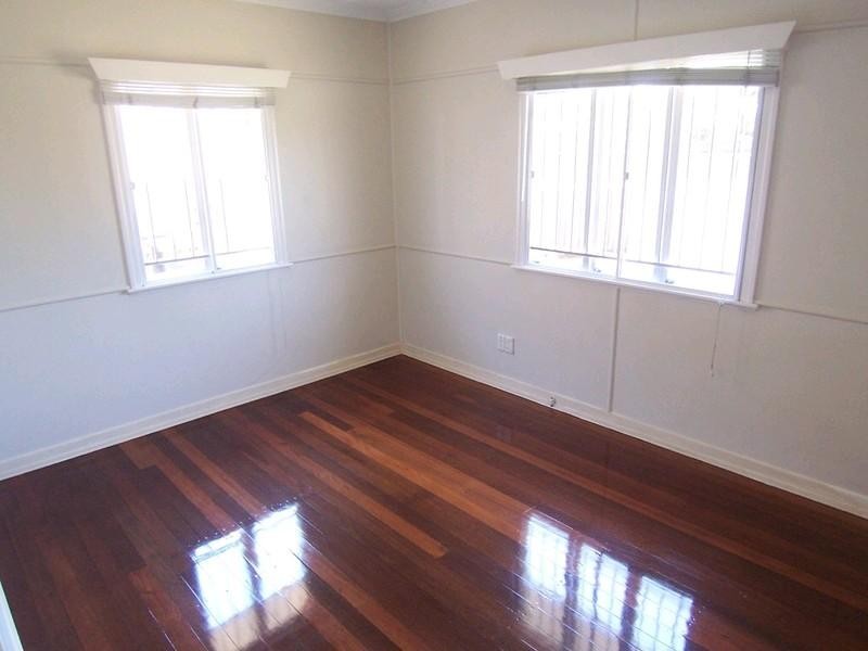 101 Main Avenue, Wavell Heights QLD 4012