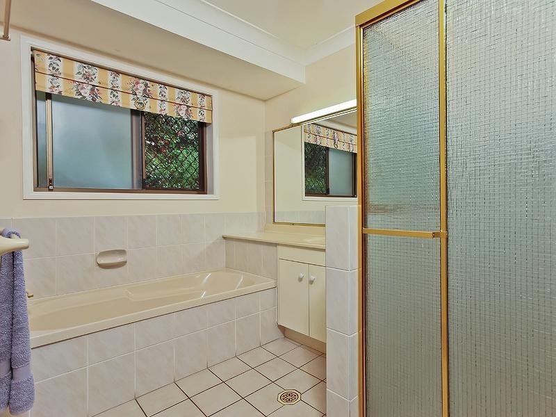 15 Fairhaven Street, Bridgeman Downs QLD 4035