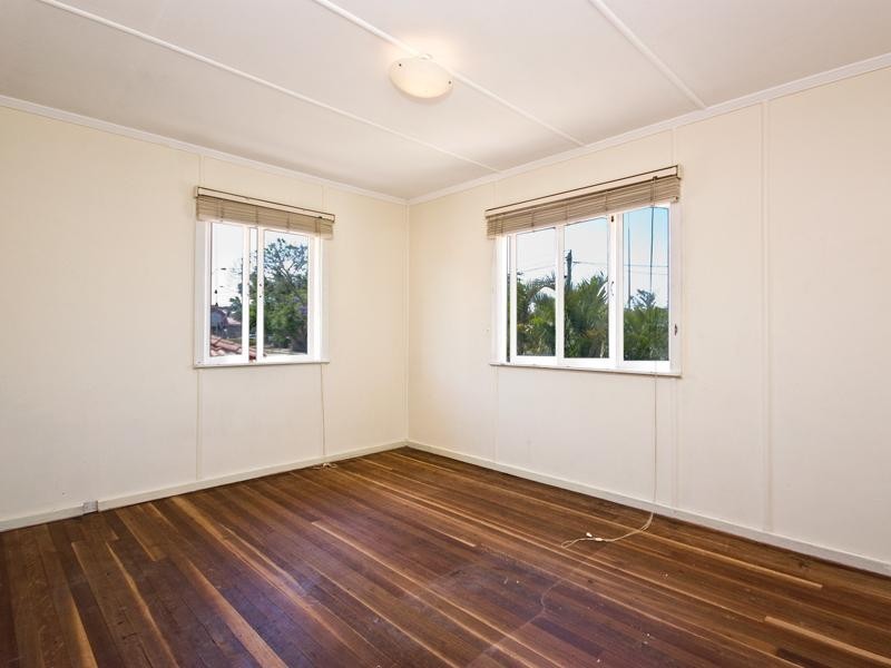 9 Goodfellows Road, Kallangur QLD 4503