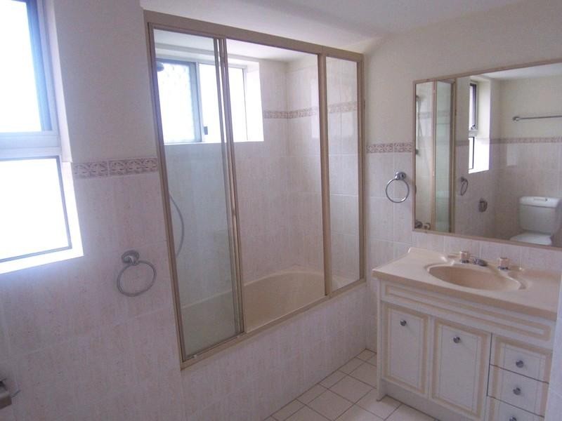 5/26 Hilltop Avenue, Chermside QLD 4032