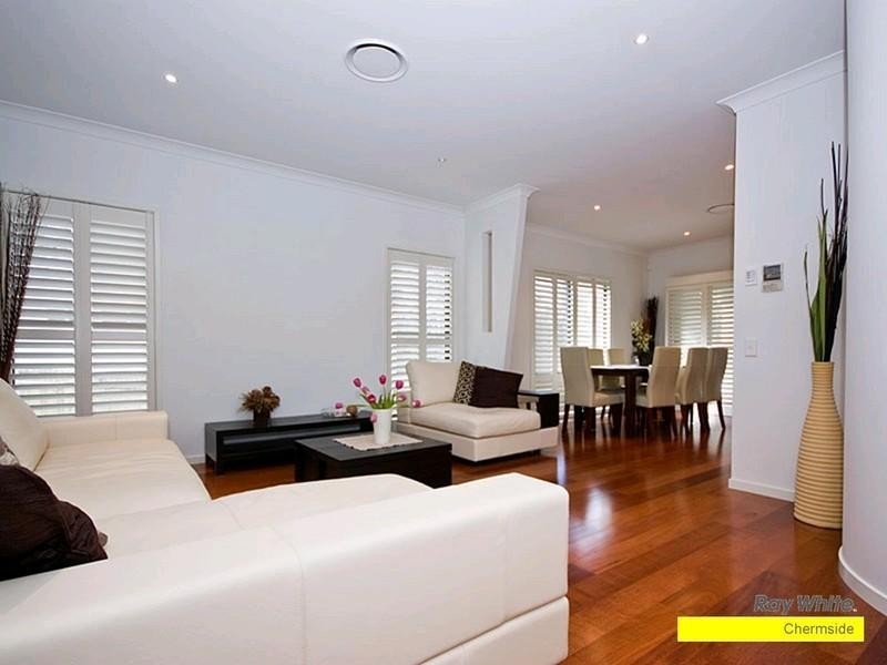 235 Ridley Road, Bridgeman Downs QLD 4035