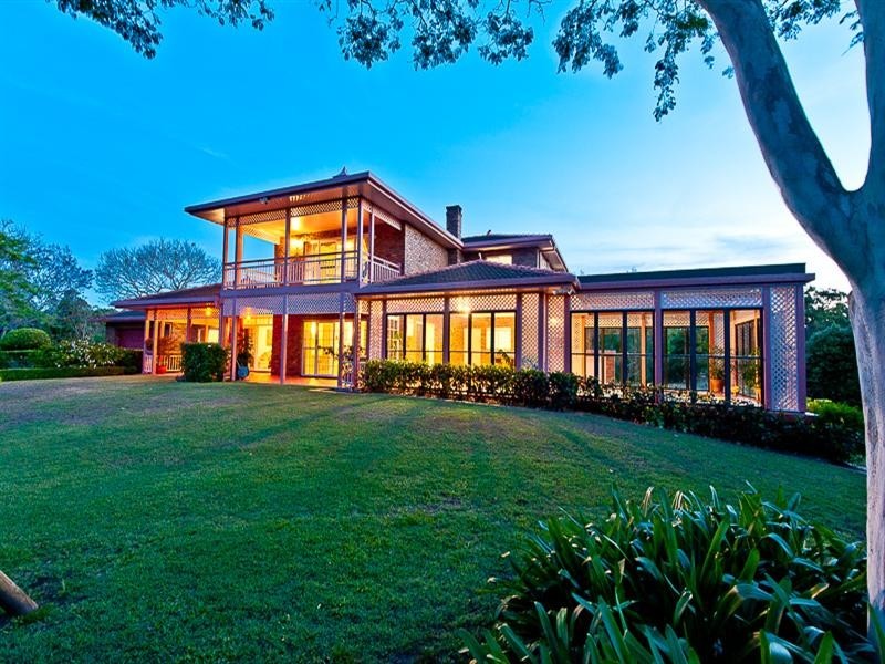 10 Stuart Close, Bridgeman Downs QLD 4035