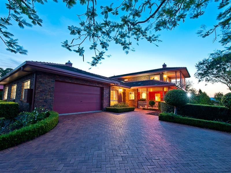 10 Stuart Close, Bridgeman Downs QLD 4035