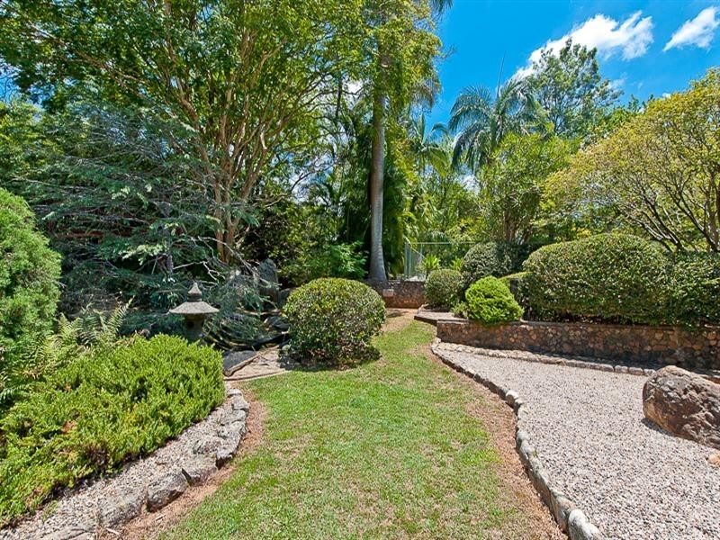 806 Beams Road, Bridgeman Downs QLD 4035