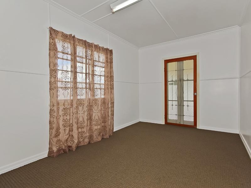 10 Henry Street, Chermside QLD 4032