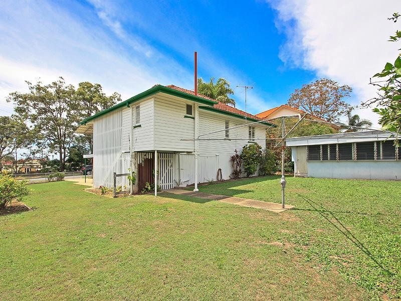 10 Henry Street, Chermside QLD 4032