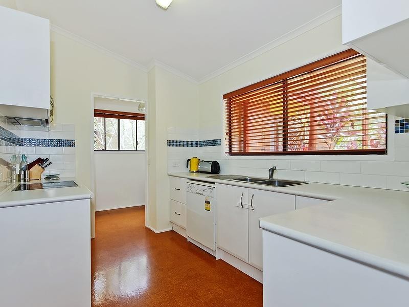 11 Walpole Street, Mcdowall QLD 4053