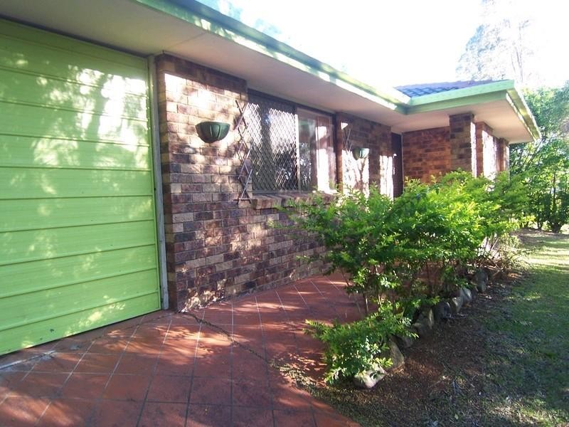 35 Wyena Street, Kallangur QLD 4503
