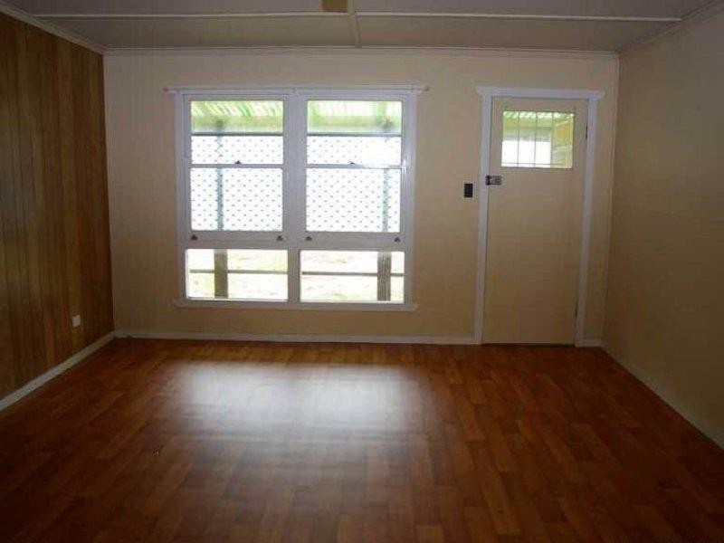 81 Biggs Avenue, Beachmere QLD 4510