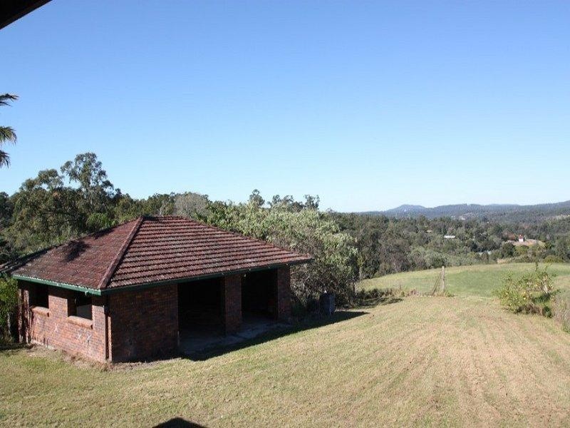 1 Ramsay Road, Clear Mountain QLD 4500