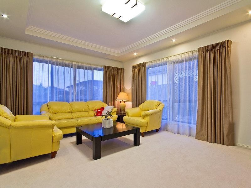 16 Azienda Place, Bridgeman Downs QLD 4035