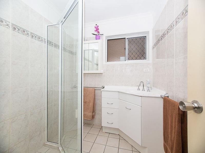 3 Bryant Street, Beachmere QLD 4510