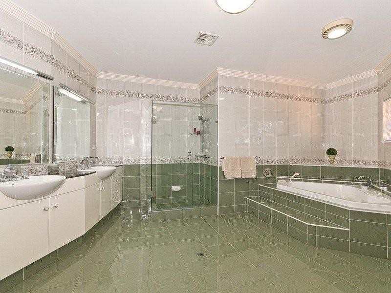 Bridgeman Downs QLD 4035