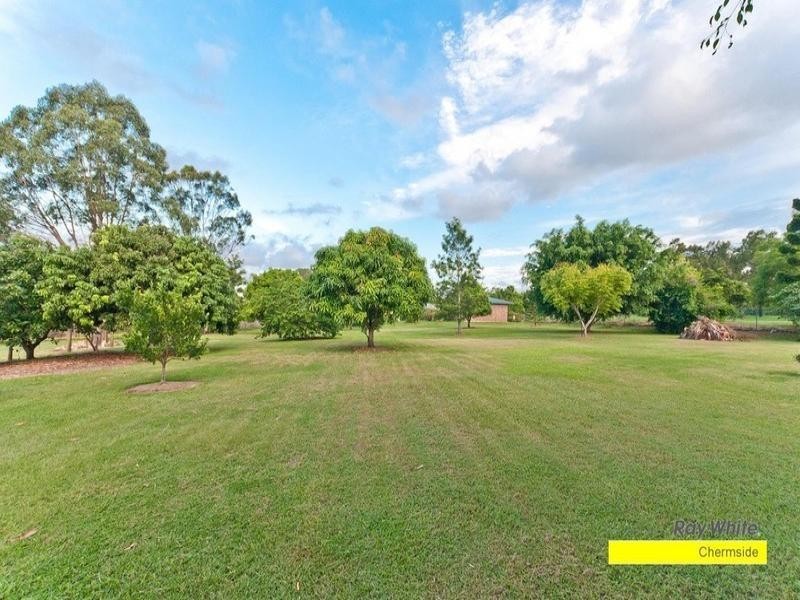 Bridgeman Downs QLD 4035