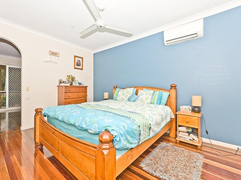 2047 Roghan Road, Bridgeman Downs QLD 4035