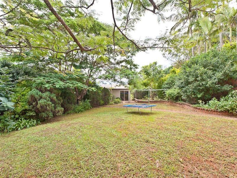 2047 Roghan Road, Bridgeman Downs QLD 4035