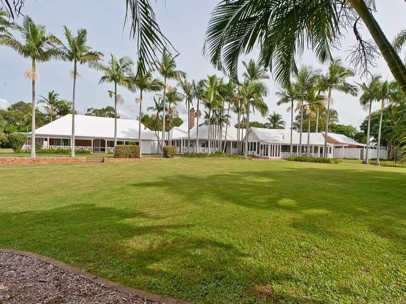 60 Tiverton Place, Bridgeman Downs QLD 4035