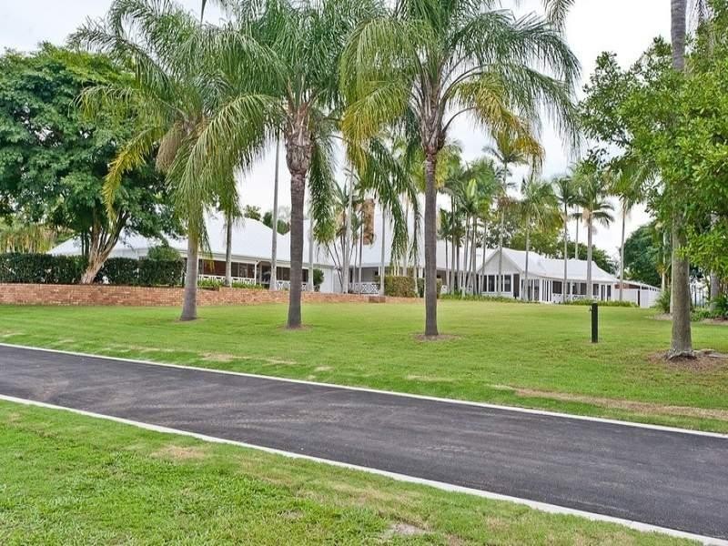 60 Tiverton Place, Bridgeman Downs QLD 4035