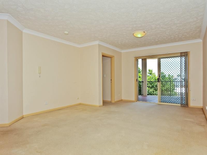 2/31 Rainey Street, Chermside QLD 4032