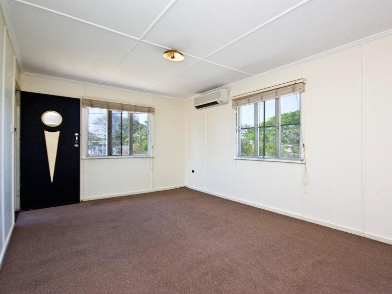 9 Goodfellows Road, Kallangur QLD 4503