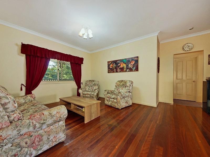 2 Yellowjack Crescent, Albany Creek QLD 4035