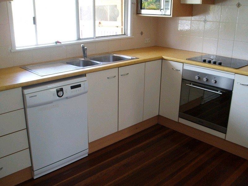 16 Narthanya Street, Chermside West QLD 4032