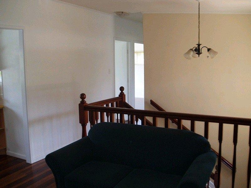 16 Narthanya Street, Chermside West QLD 4032