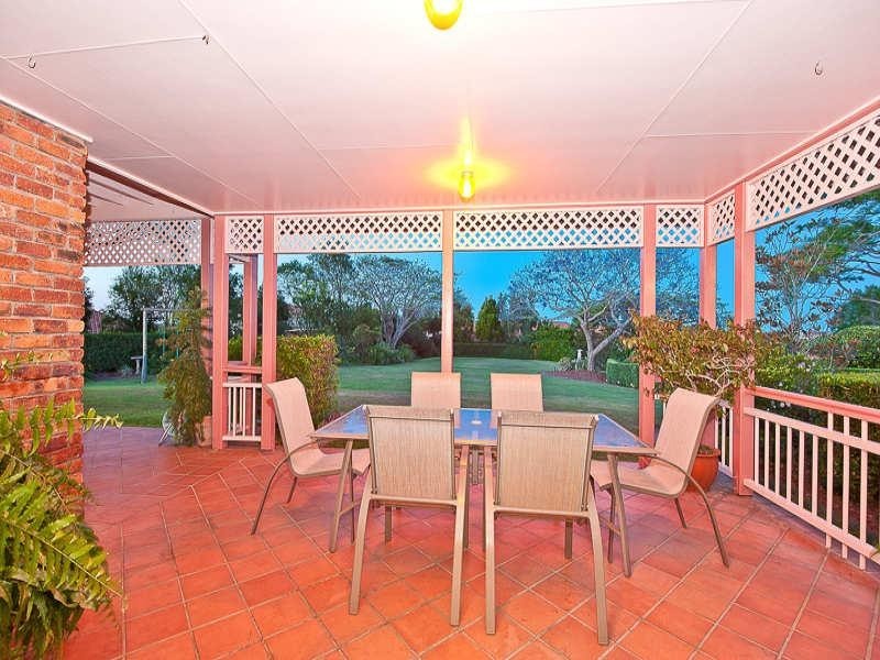 10 Stuart Close, Bridgeman Downs QLD 4035