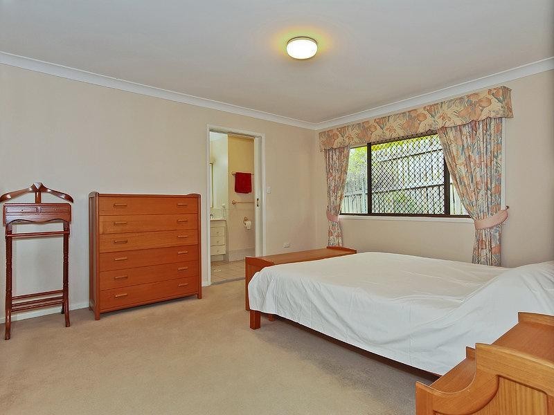 15 Fairhaven Street, Bridgeman Downs QLD 4035