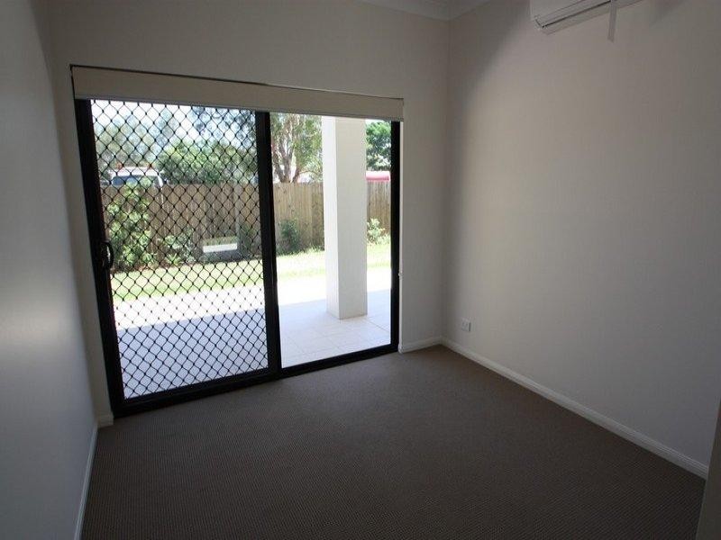 2/12 Seeney Street, Zillmere QLD 4034