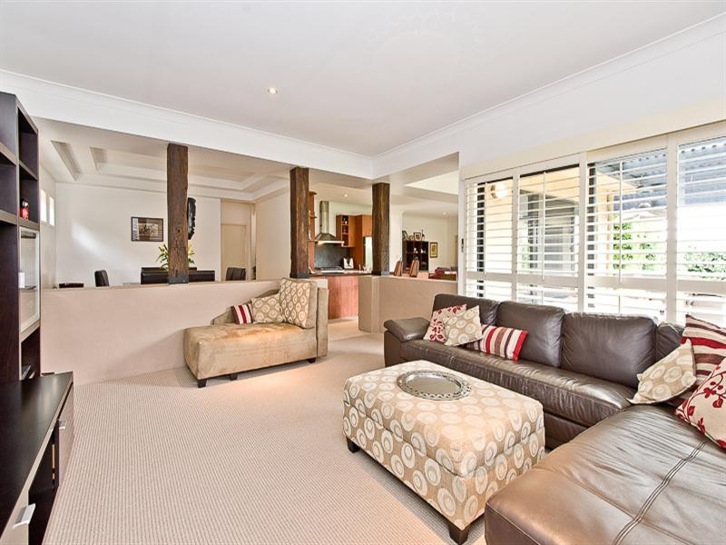 16 Carides Place, Mcdowall QLD 4053