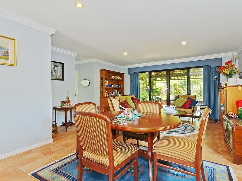 2/88 Brookfield Road, Kedron QLD 4031