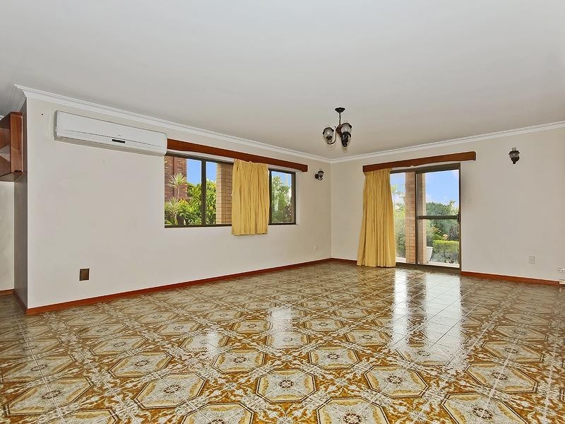 3 Dimboola Street, Bridgeman Downs QLD 4035