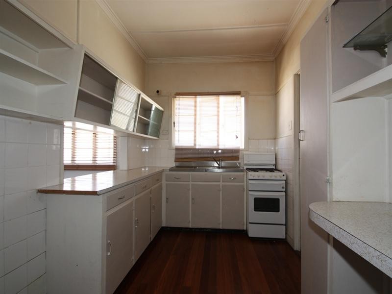 27 Leiper Street, Stafford QLD 4053