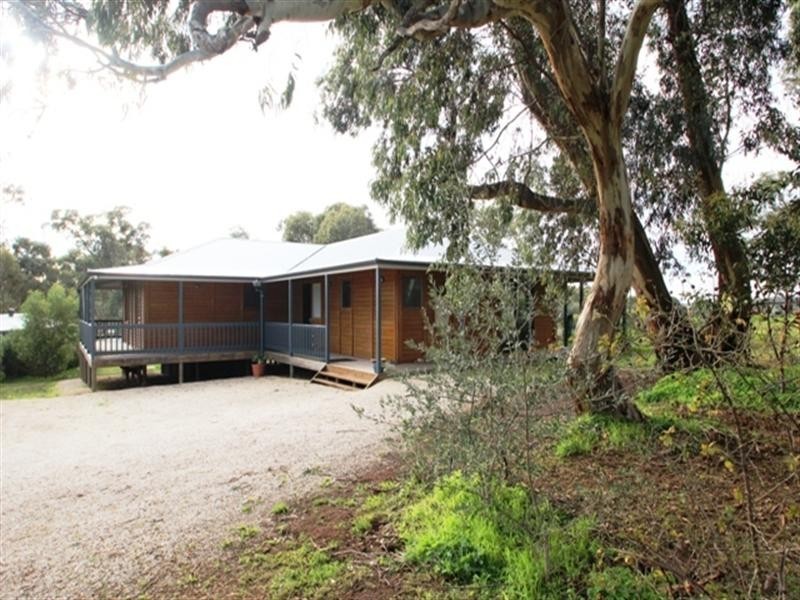 34 Hicks Road ARMAGH via, Clare SA 5453