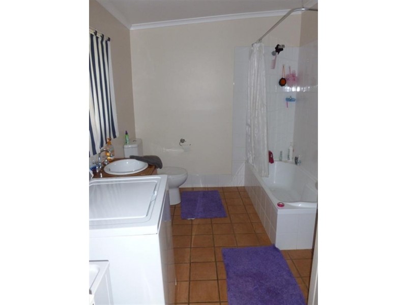 13 Bright Street, Clare SA 5453