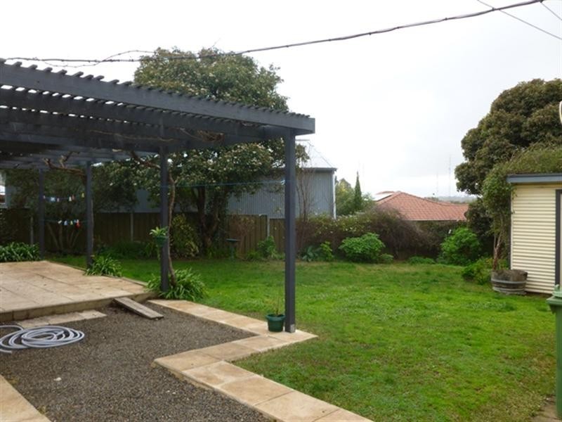 13 Bright Street, Clare SA 5453