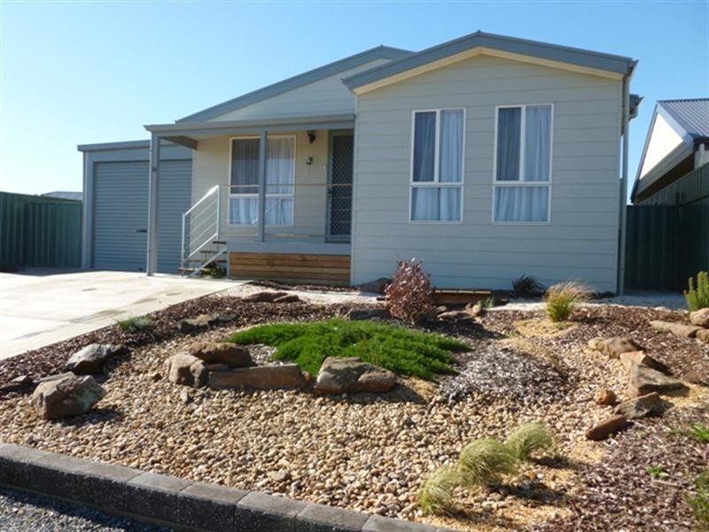 14 JS McEWIN Terrace, Blyth SA 5462