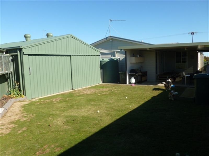 14 JS McEWIN Terrace, Blyth SA 5462