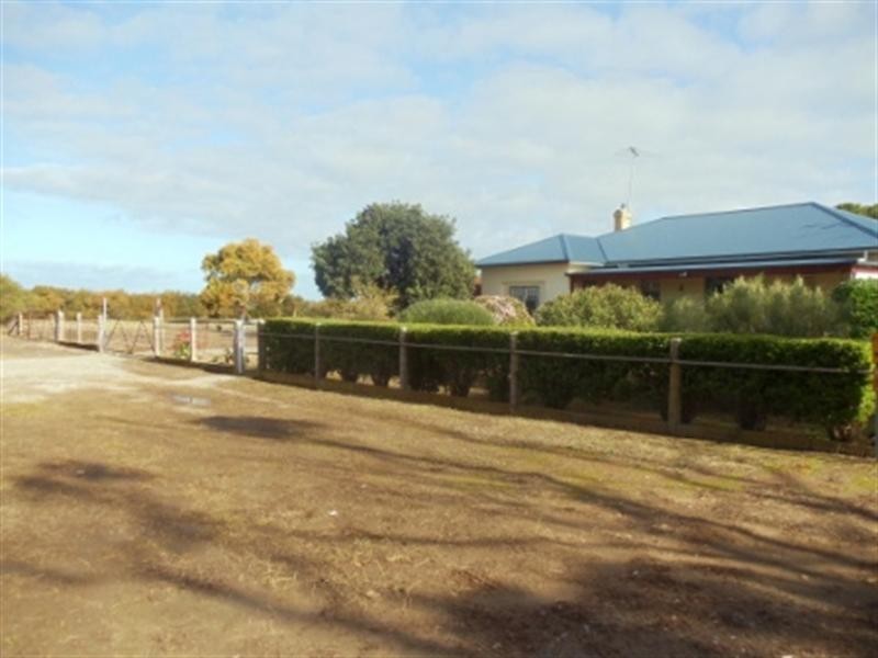 1152 Port Victoria Road, South Kilkerran SA 5573