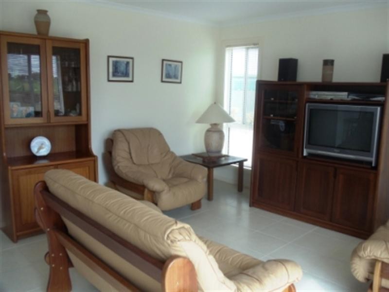 1 Douglas Court, Tiddy Widdy Beach SA 5571