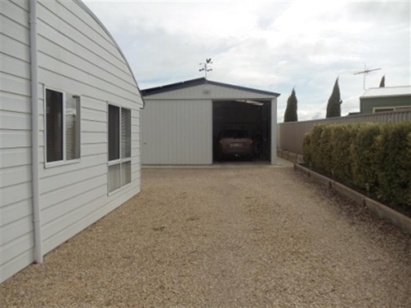 1 Douglas Court, Tiddy Widdy Beach SA 5571