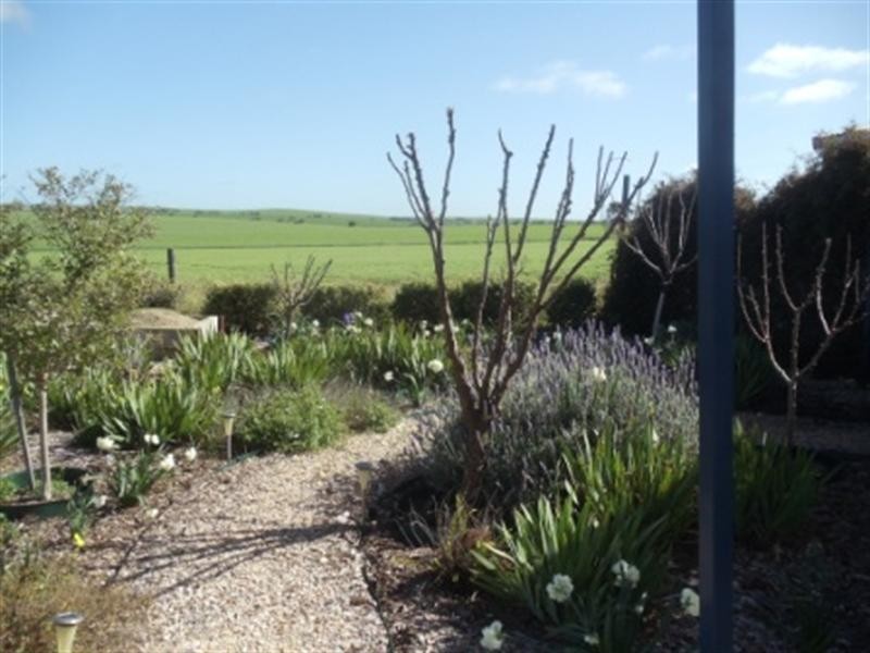 1 Douglas Court, Tiddy Widdy Beach SA 5571