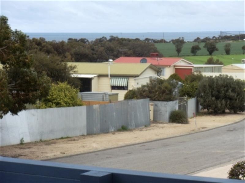 1 Douglas Court, Tiddy Widdy Beach SA 5571