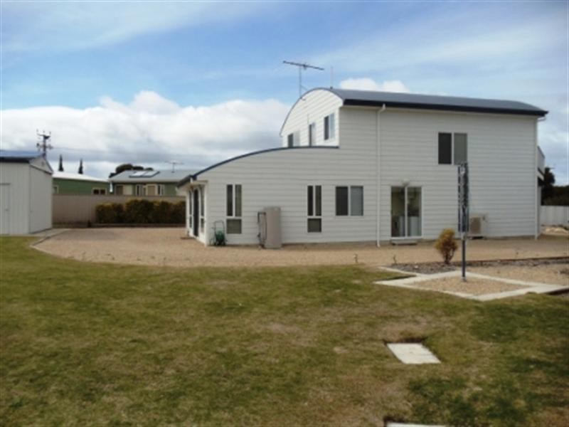 1 Douglas Court, Tiddy Widdy Beach SA 5571