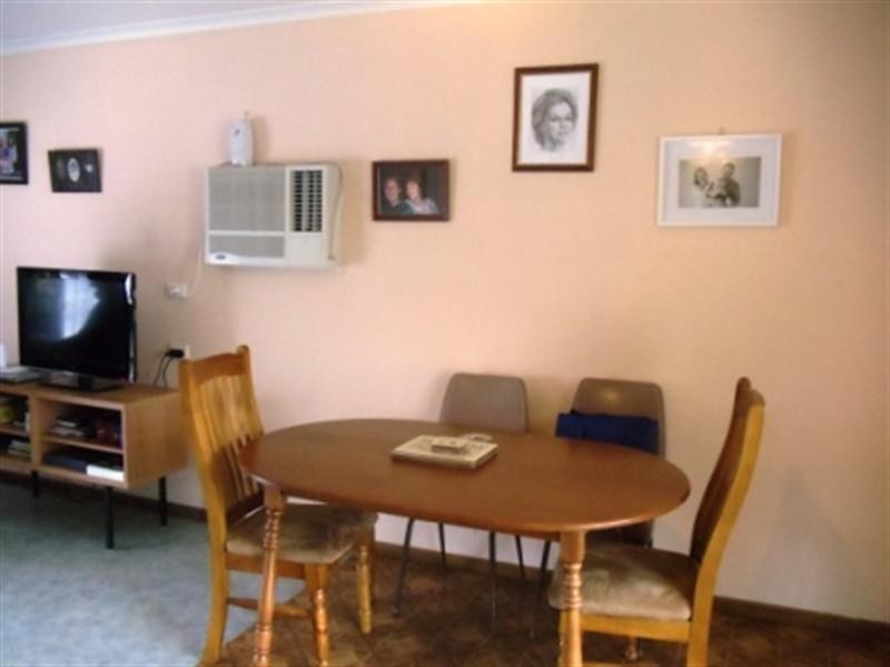 8 Main Street, Pine Point SA 5571