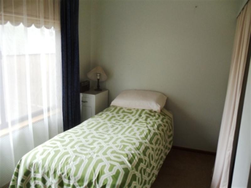 8 Main Street, Pine Point SA 5571